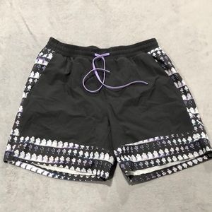 Lululemon shorts size Large